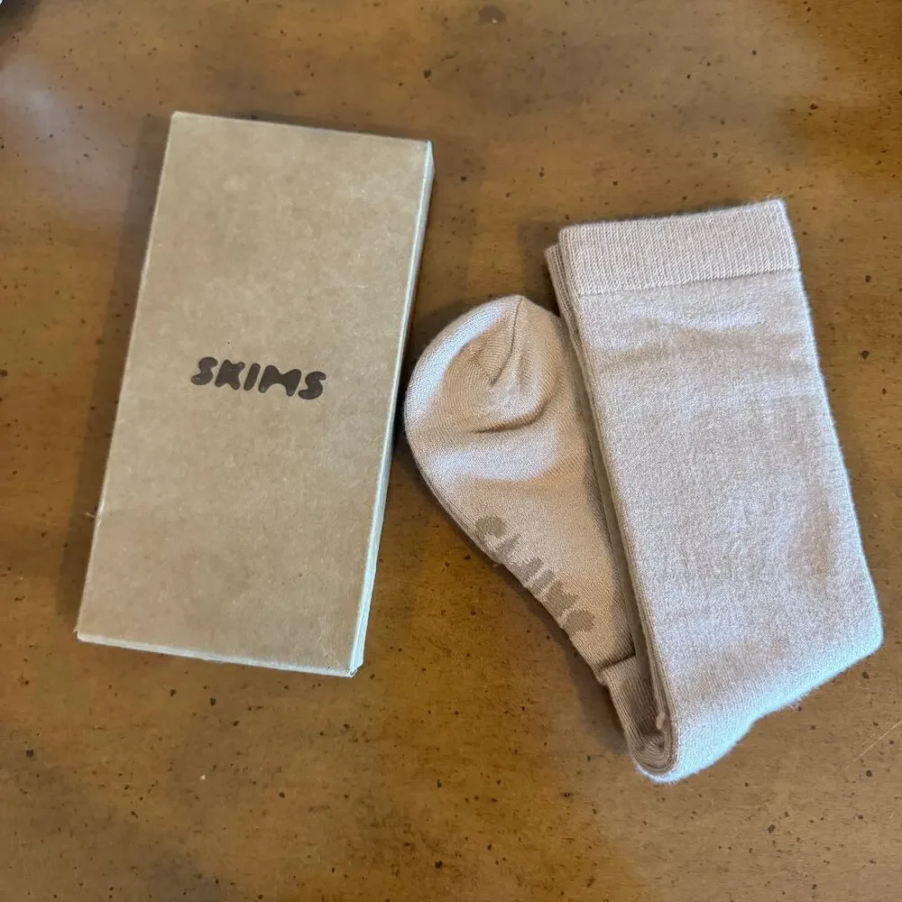 SKIMS Everyday Mid Calf Socks Clay NWT
